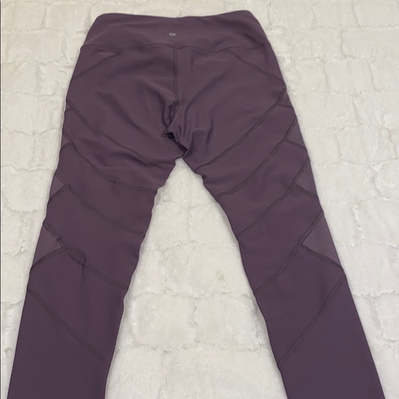 Danskin 90 Degree Diamond Seamed Purple Leggings - Picture 5 of 6